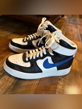 Nike Air High-Top Sneakers in Black/White/Blue